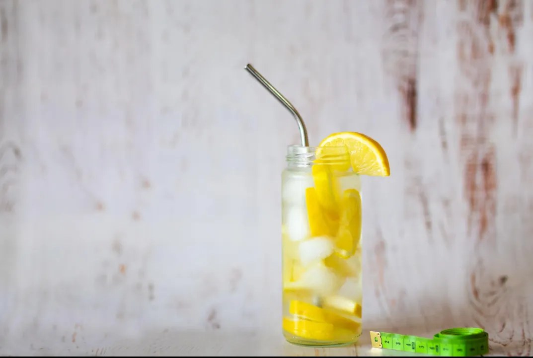 zdrave navike voda i jutarnja rutina za smanjenje upale